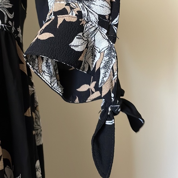 Paolino Maxi Black Dress. Floral Detail Buttoned Front. - Picture 9 of 13